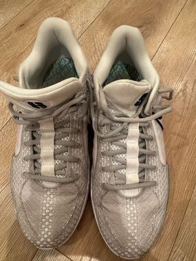 Nike Sabrina 1’s Customs (SIZE: 11 women; 9.5 men) Lightly used